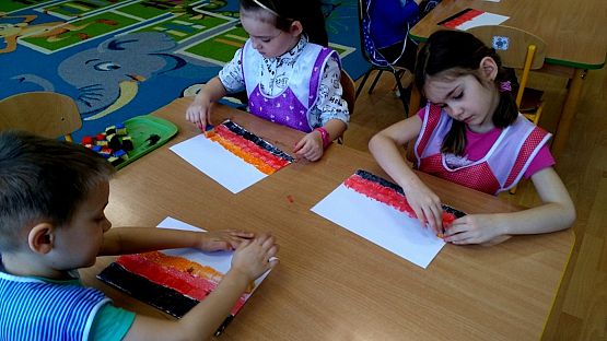 Grafika #1: "Zwierzęta kuli ziemskiej"