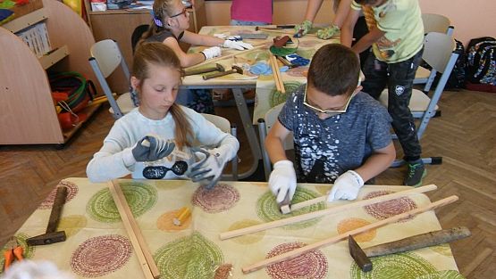 Grafika #1: Warsztaty stolarskie w III a