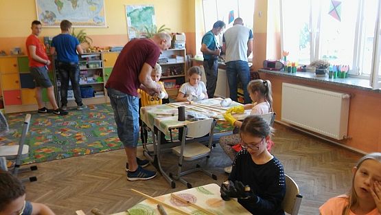 Grafika #12: Warsztaty stolarskie w III a