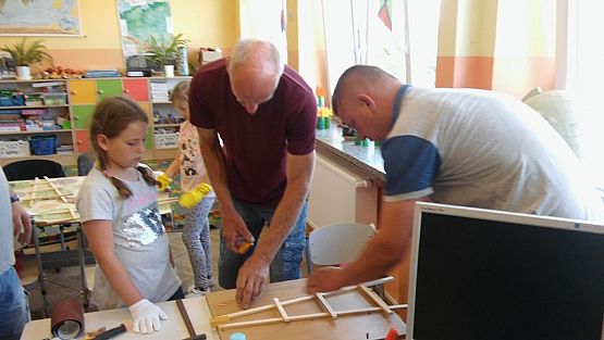 Grafika #15: Warsztaty stolarskie w III a