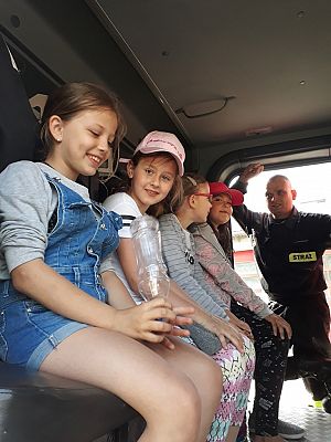 Grafika #1: Wycieczka do Komendy Powiatowej Państwowej Straży Pożarnej w Lęborku