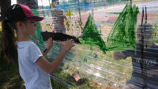 Grafika #12: Edukacja plastyczna na świeżym powietrzu