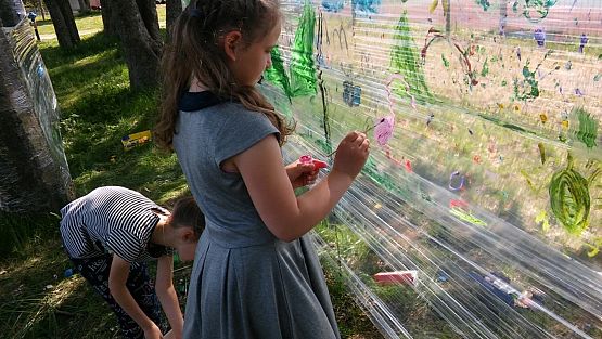 Grafika #24: Edukacja plastyczna na świeżym powietrzu