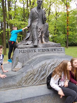 Grafika #14: Wycieczka do Warszawy klas VII