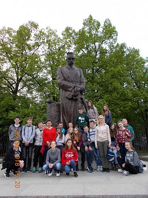 Grafika #16: Wycieczka do Warszawy klas VII