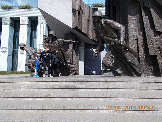 Grafika #20: Wycieczka do Warszawy klas VII