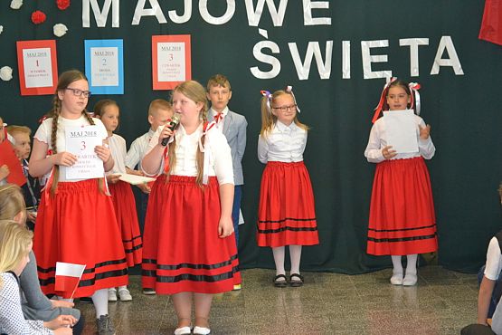 Grafika #17: "Witaj majowa jutrzenko"