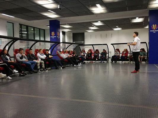 Grafika #12: Klasy drugie gimnazjum w Warszawie