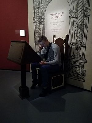 Grafika #27: Klasy drugie gimnazjum w Warszawie