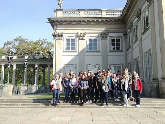 Grafika #30: Klasy drugie gimnazjum w Warszawie