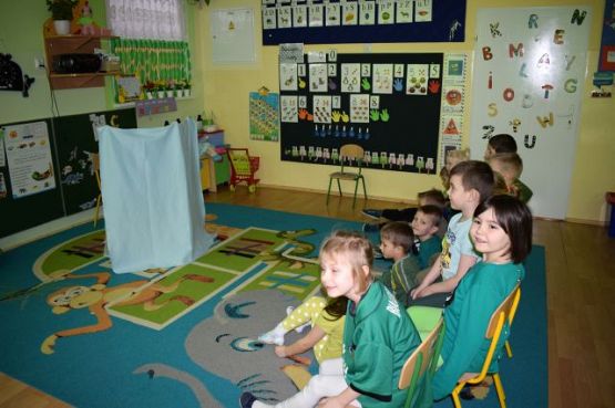 Grafika #2: Dzień zielony u "Pszczółek"