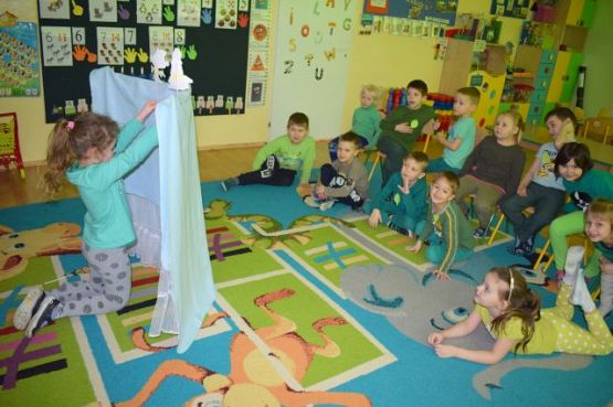 Grafika #3: Dzień zielony u "Pszczółek"