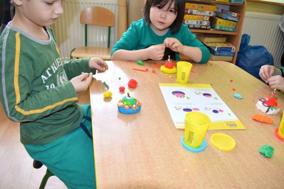 Grafika #8: Dzień zielony u "Pszczółek"