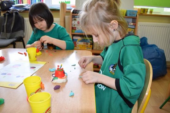 Grafika #9: Dzień zielony u "Pszczółek"