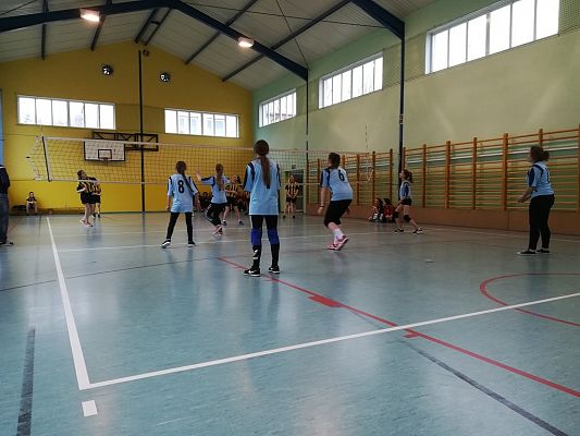 Grafika #1: Gminne zawody w piłce siatkowej dziewcząt