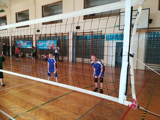 Grafika #2: "Kinder+sport"