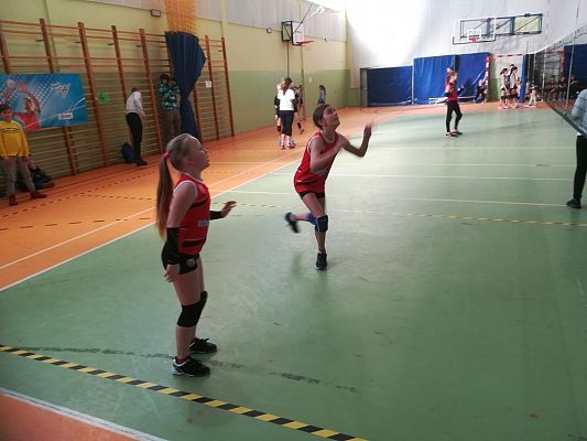 Grafika #11: "Kinder+sport"