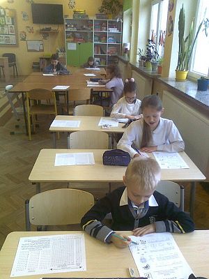 Grafika #7: Konkurs Matematyczny "Kangur"