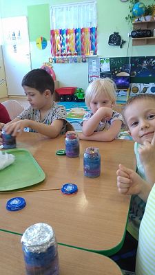 Grafika #10: "Kosmiczne" zajęcia w przedszkolu