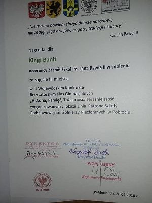 Grafika #2: Uroczystości wręczenia nagród laureatkom konkursu recytatorskiego o tematyce historycznej