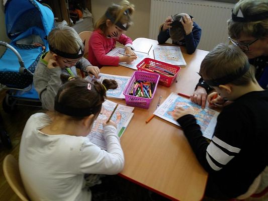 Grafika #2: Dzień Kota