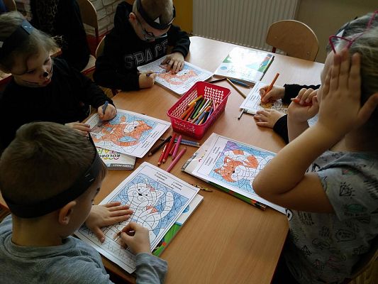 Grafika #6: Dzień Kota