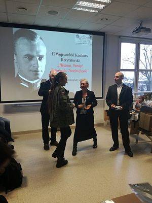 Grafika #10: Sukcesy naszych uczniów w konkursach historycznych