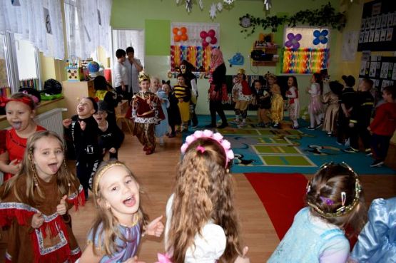 Grafika #20: BAL KARNAWAŁOWY W PRZEDSZKOLU