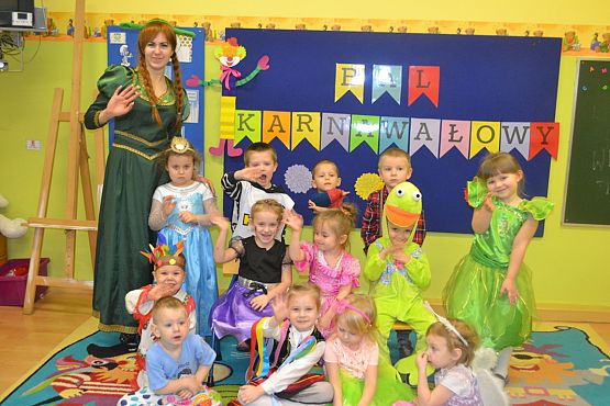Grafika #9: BAL KARNAWAŁOWY W PRZEDSZKOLU