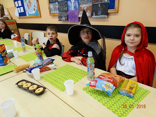 Grafika #1: Bal Karnawałowy w kl. I-III