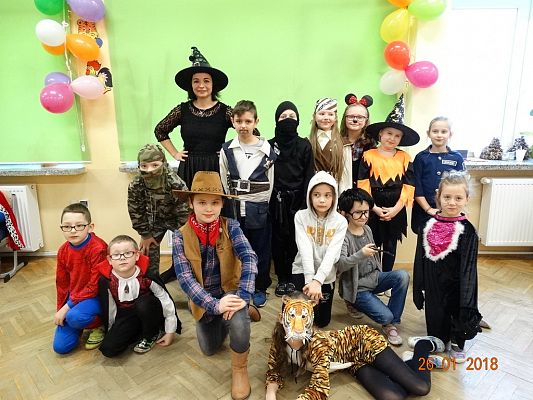 Grafika #0: Bal Karnawałowy w kl. I-III