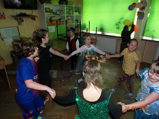 Grafika #25: Bal Karnawałowy w kl. I-III