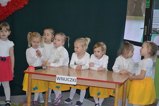 Grafika #4: Dzień Babci i Dziadka w Przedszkolu