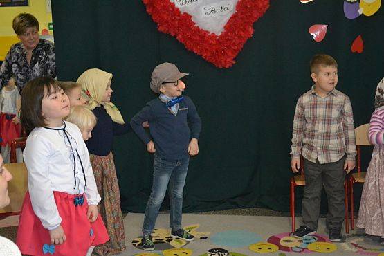 Grafika #5: Dzień Babci i Dziadka w Przedszkolu