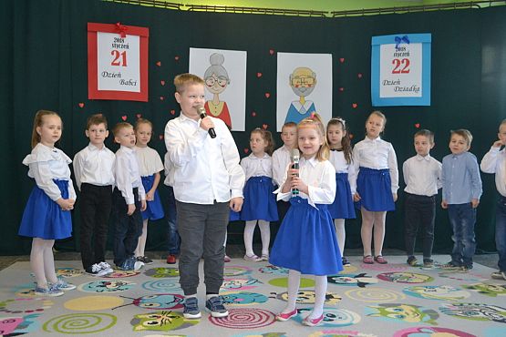 Grafika #7: Dzień Babci i Dziadka w Zerówce