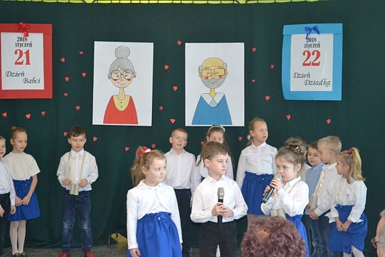 Grafika #9: Dzień Babci i Dziadka w Zerówce