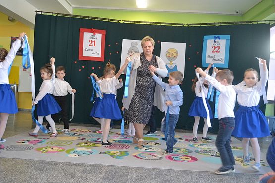 Grafika #11: Dzień Babci i Dziadka w Zerówce