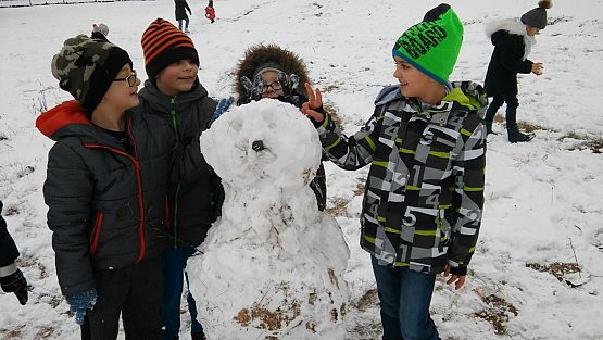 Grafika #12: Zabawy na śniegu