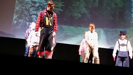 Grafika #0: "Duch skrzyni i różnorodność kultur Europy"