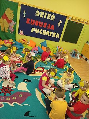 Grafika #0: Dzień bez przyjaciela to jak dzbanek, w którym nie została nawet kropelka miodu.