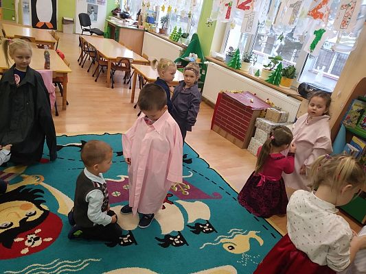 Grafika #1: Dzień Koszuli