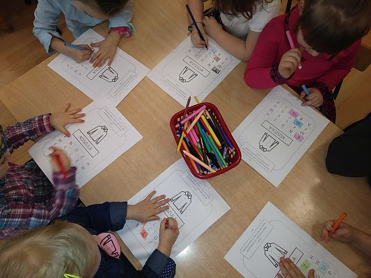 Grafika #7: Dzień Koszuli