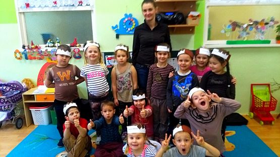 Grafika #0: Dzień brązowy u "Pszczółek"