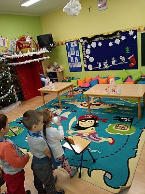 Grafika #19: Zima u Smerfów