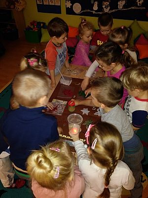 Grafika #14: Zima u Smerfów