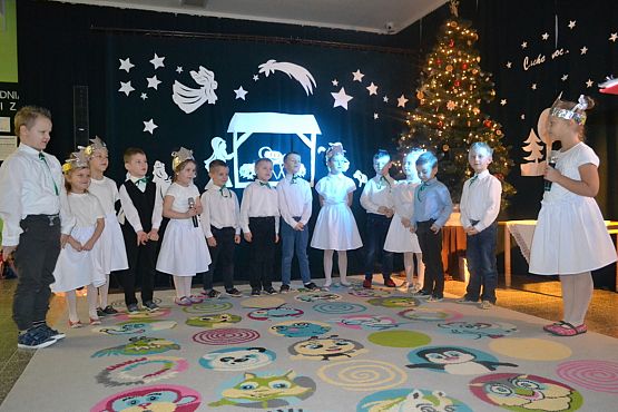 Grafika #3: Świeć gwiazdeczko mała świeć" – Spotkanie Gwiazdkowe w zerówce