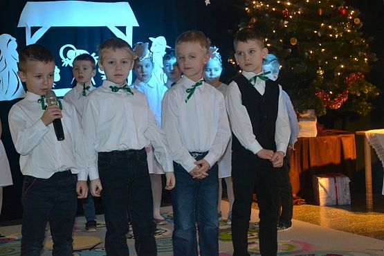 Grafika #8: Świeć gwiazdeczko mała świeć" – Spotkanie Gwiazdkowe w zerówce