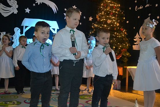 Grafika #10: Świeć gwiazdeczko mała świeć" – Spotkanie Gwiazdkowe w zerówce