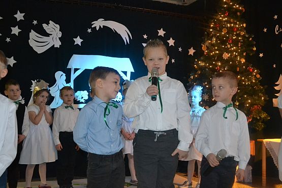 Grafika #11: Świeć gwiazdeczko mała świeć" – Spotkanie Gwiazdkowe w zerówce