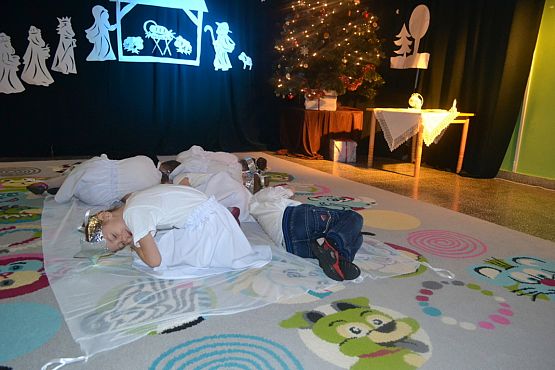 Grafika #14: Świeć gwiazdeczko mała świeć" – Spotkanie Gwiazdkowe w zerówce